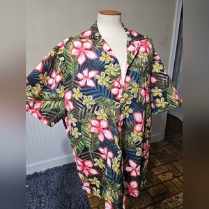 Uzzi Amphibious Gear Floral Hawaiian Shirt Large